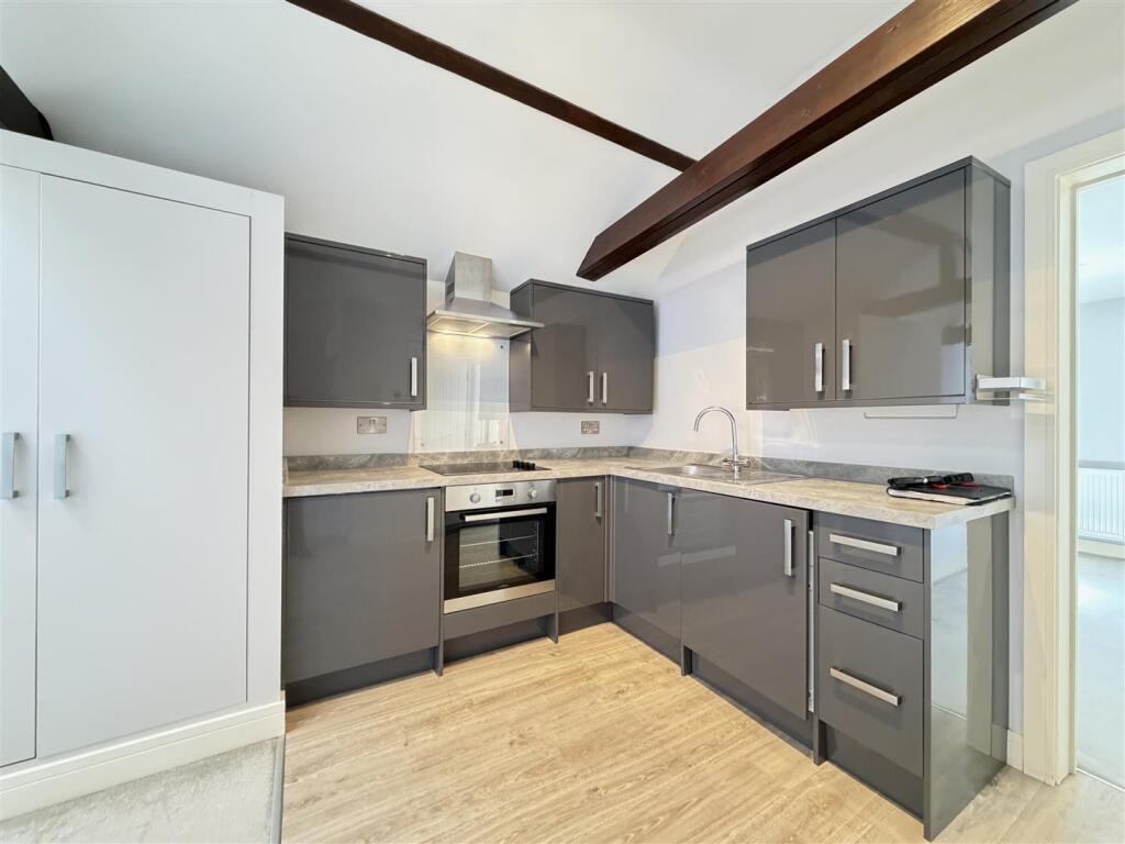 Apartment in Warwick, Royal Leamington Spa - More