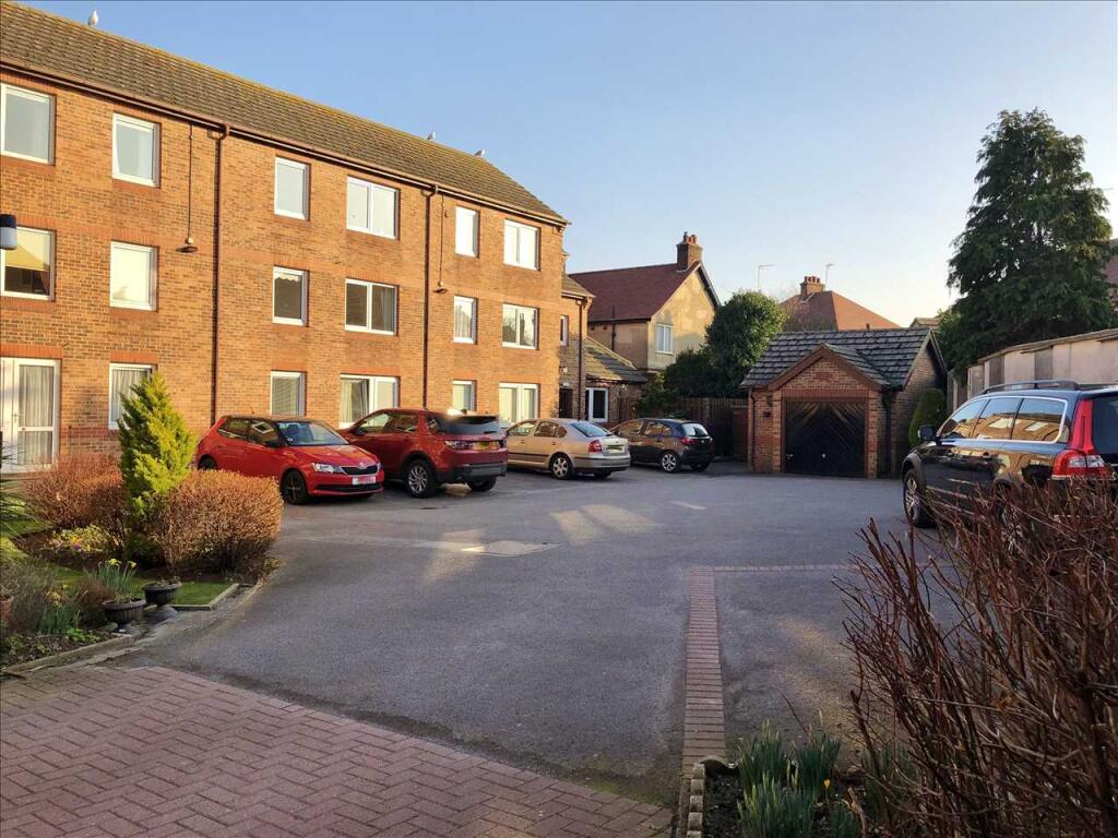 Apartment in Filey, The Pastures - View 2