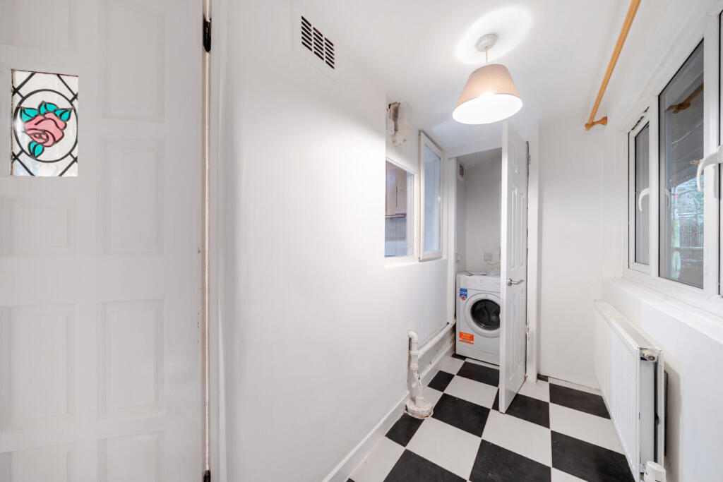 Apartment in London - View 3