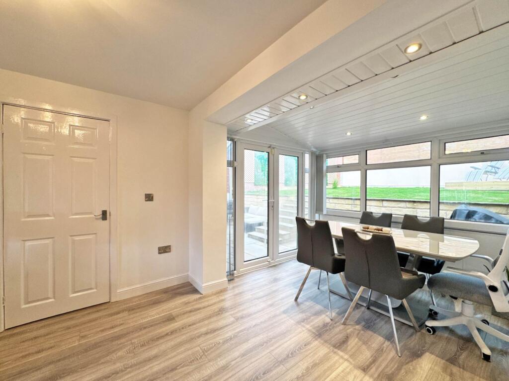 House in Oldham - View 4