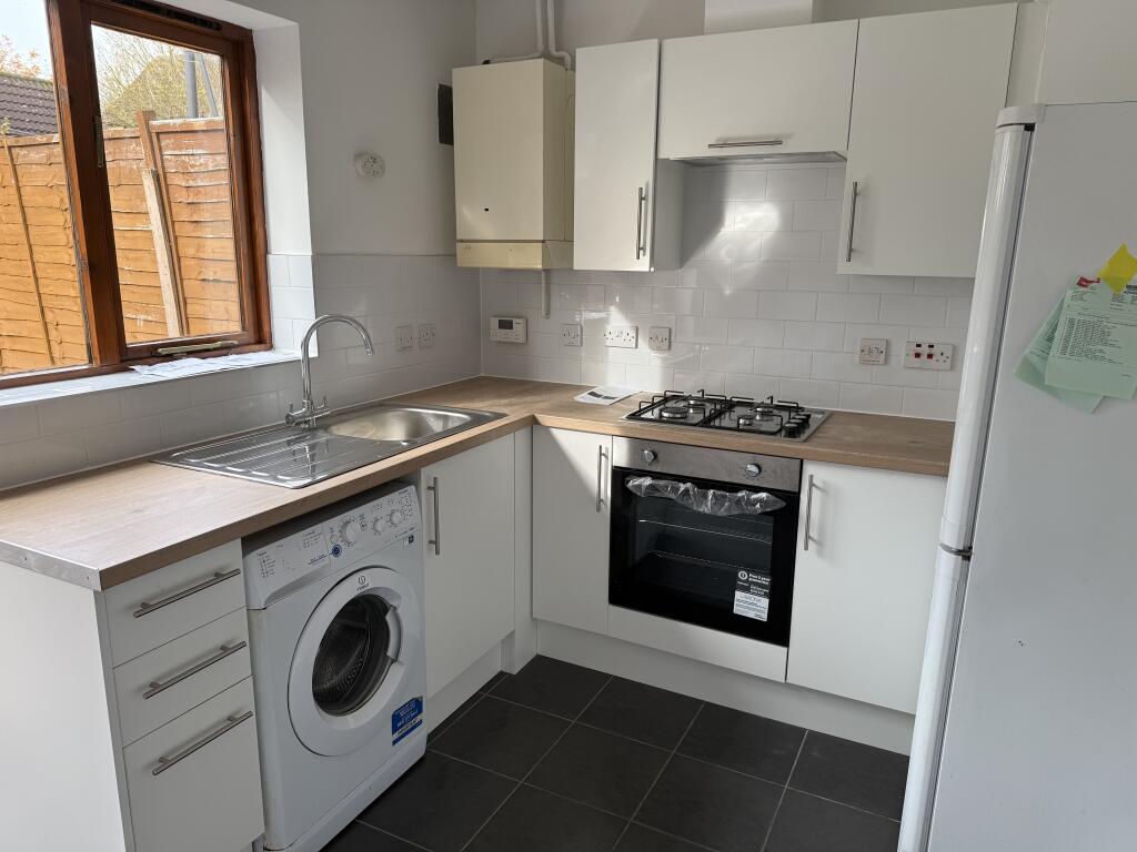 House in Milton Keynes, Walnut Tree, Walton - View 2