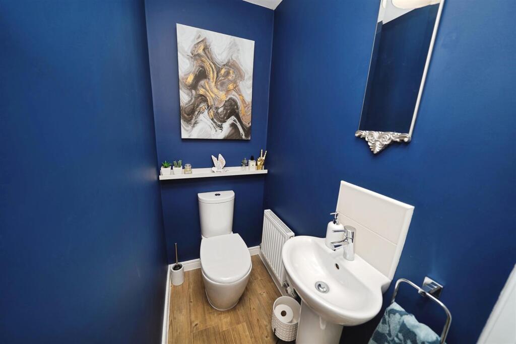 House in Anlaby - More