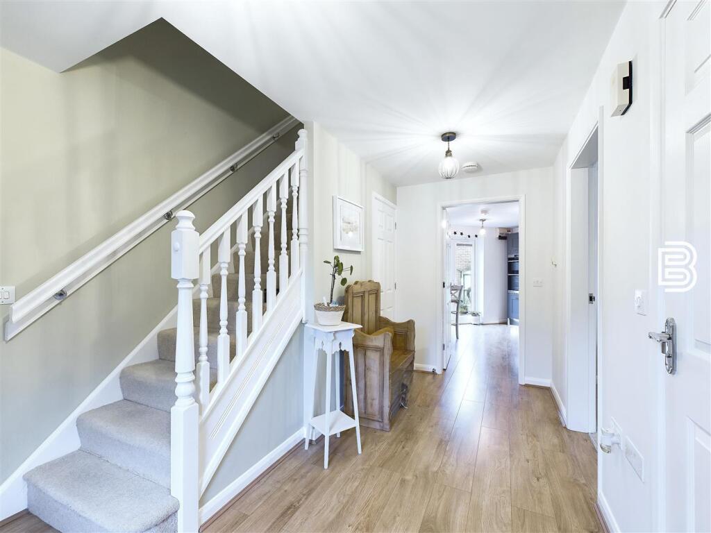 Crackthorne Drive, Coton Park, Rugby photo 5
