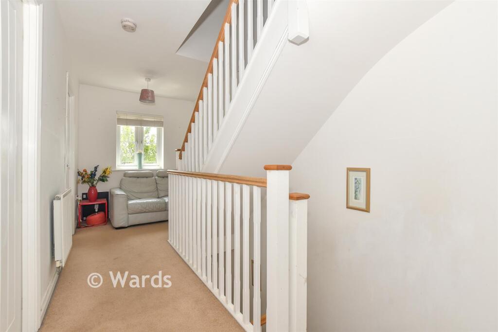 House in Ashford, Bridgefield, Kingsnorth - More