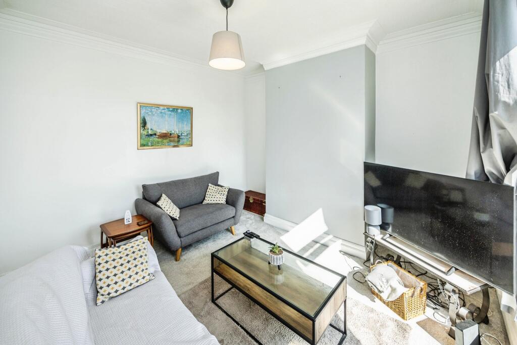 House in Kirklees, West Yorkshire - More