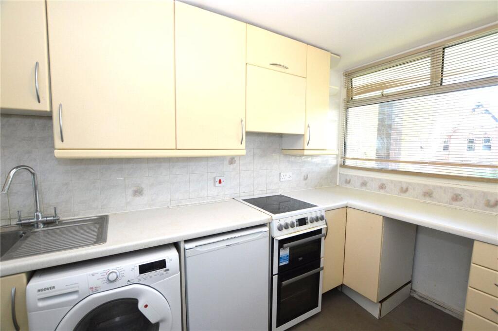 Apartment in London - More