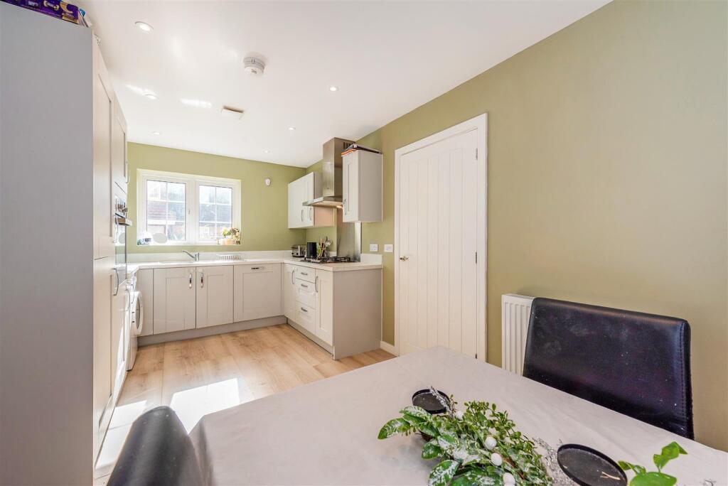 House in Chichester - View 4