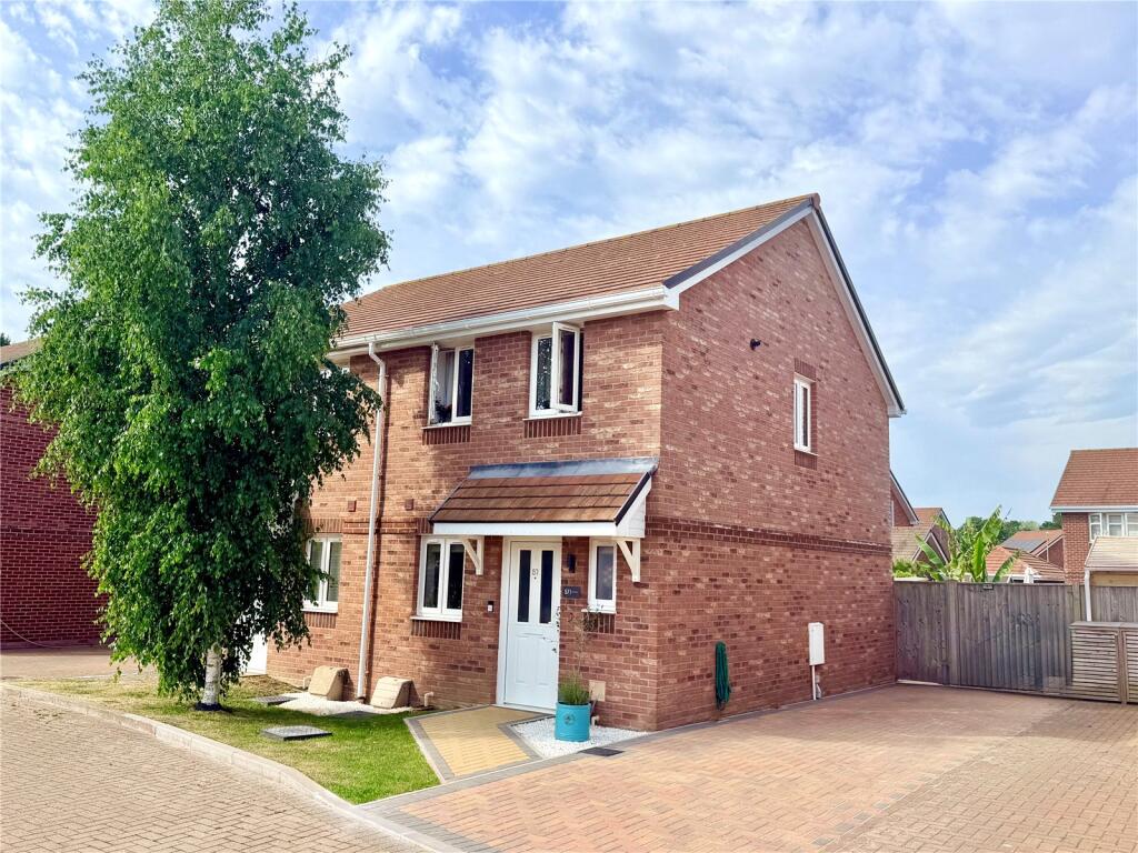 Main image of property: Knight Gardens, Lymington, Hampshire, SO41