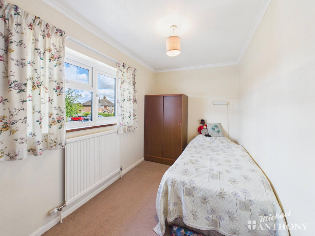 House in Hemel Hempstead, Stone with Bishopstone and Hartwell - More