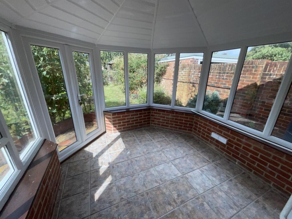 Water Lane, Ospringe, Faversham, Kent photo 4