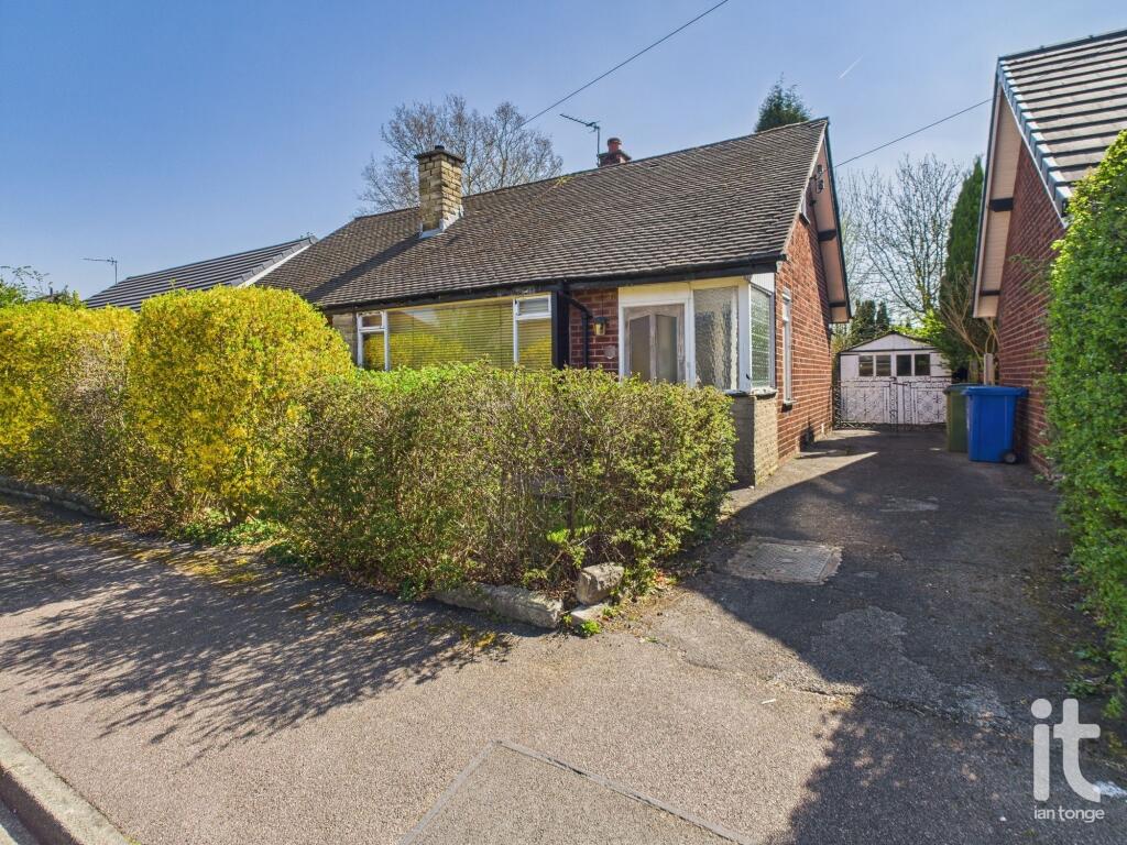 2-bed detached on Boscombe Drive, Hazel Grove, Stockport, SK7, £270,000