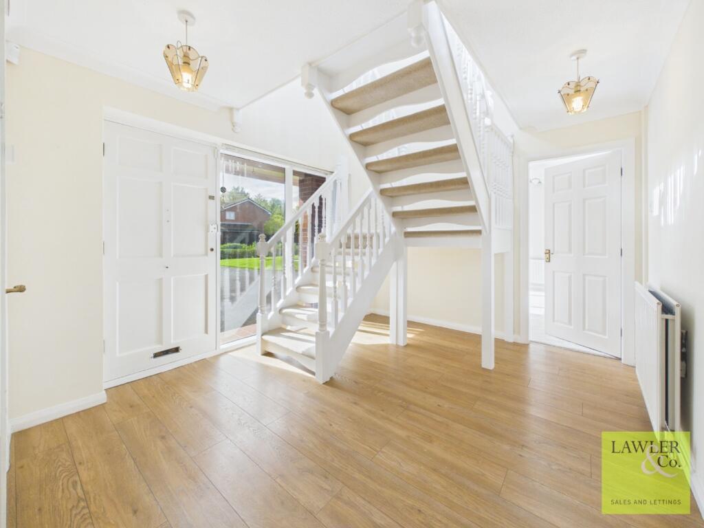 House in Stockport - View 4