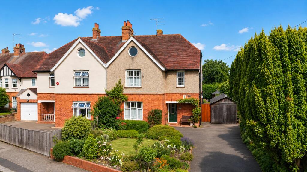 Main image of property: The Avenue, Spinney Hill, Northampton NN3