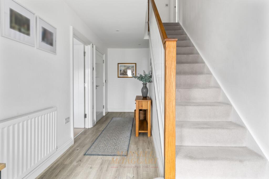 Clockfield, Turners Hill, RH10 photo 3