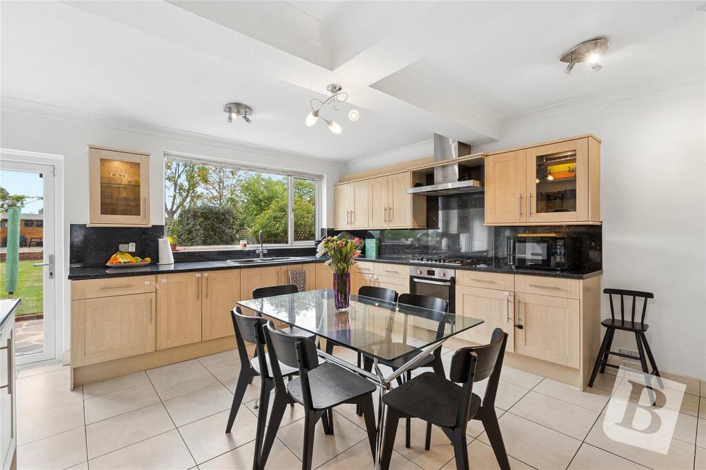House in Romford - View 5