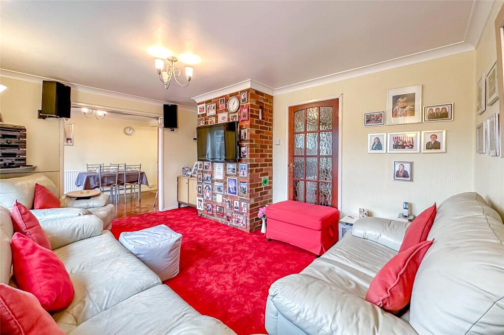 House in Hatfield, North Mymms - View 4