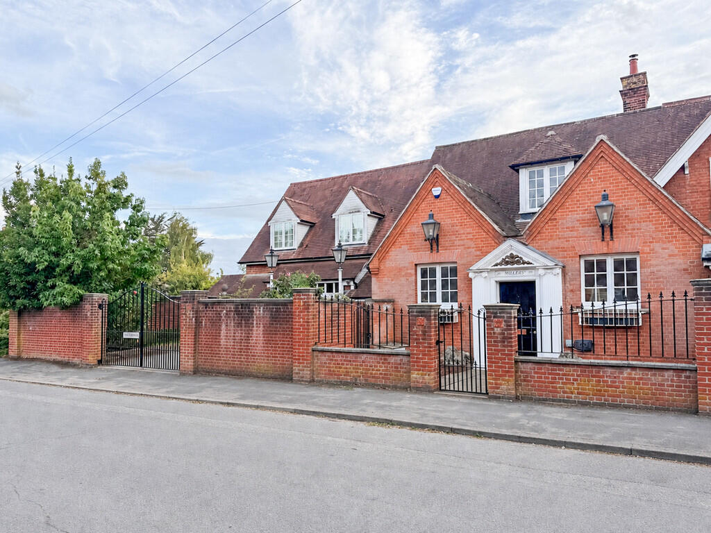 Main image of property: Kelvedon, Colchester