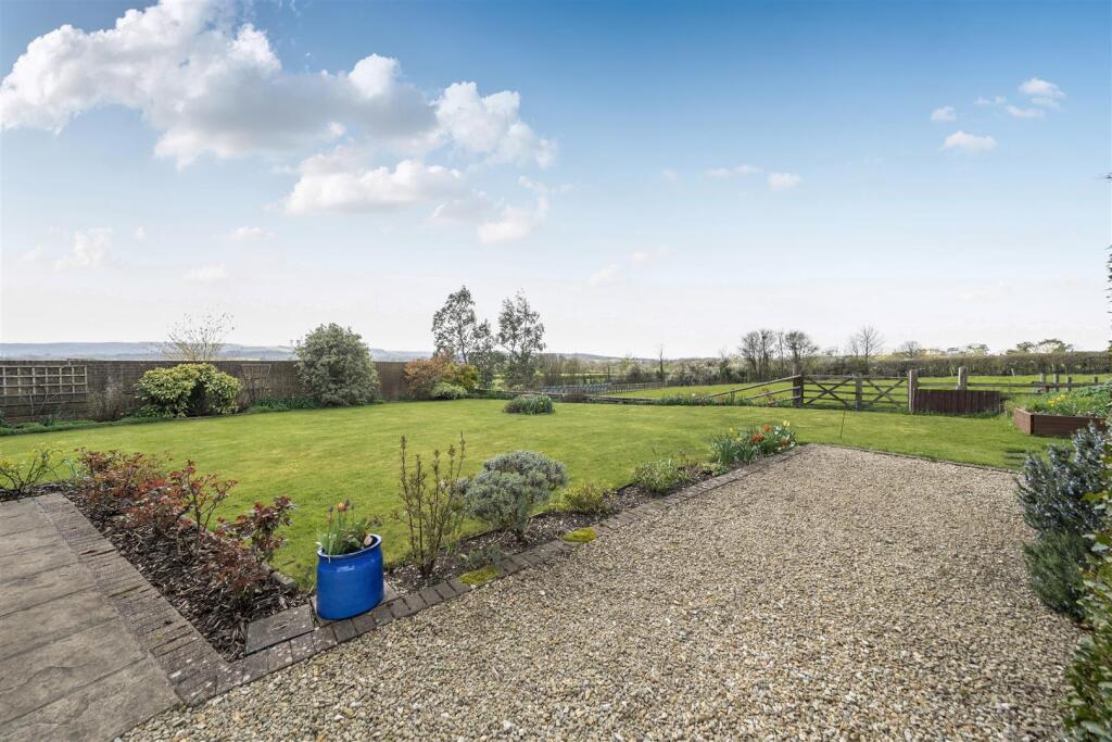 House in Sturminster Newton, Manston - View 4