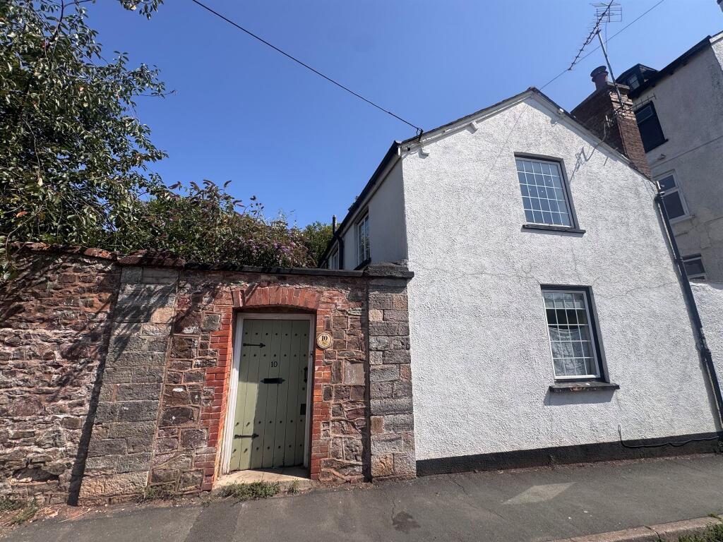 Main image of property: 10 Bartows Causeway, Tiverton, Devon EX16 6RH
