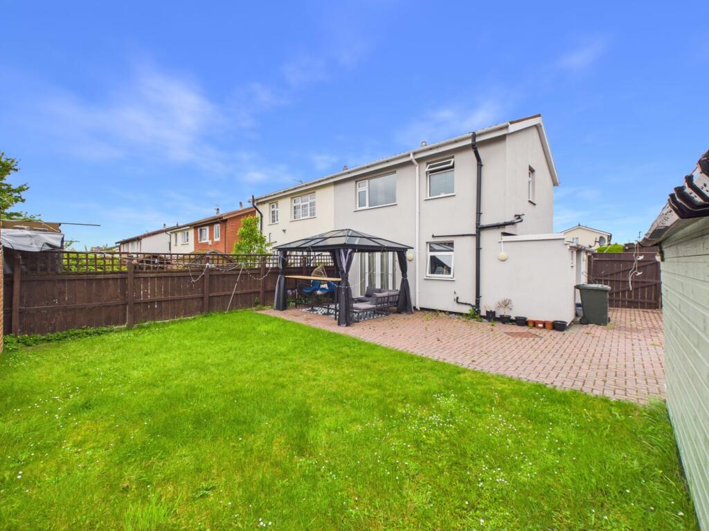 House in Newcastle upon Tyne - View 4