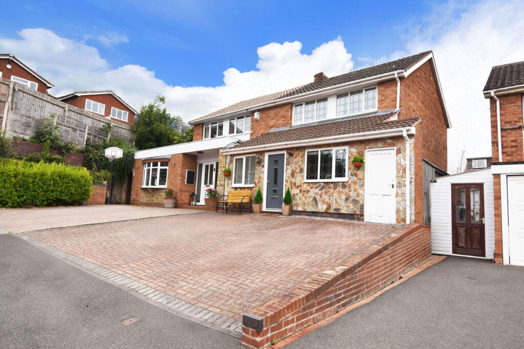 4-bed semi-detached on 12, Astons Close, Brierley Hill, DY5 2QT, £270,000