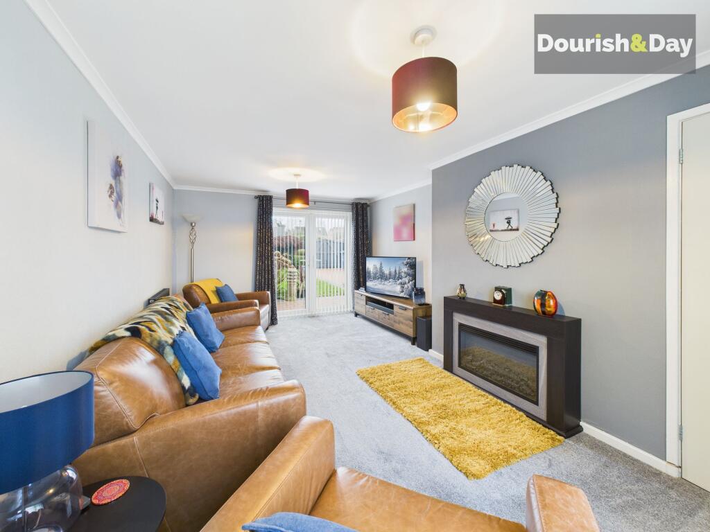 Woodtherne Close, Penkridge, ST19 photo 3