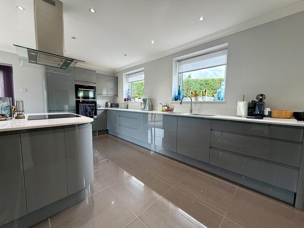 House in Ipswich - View 4