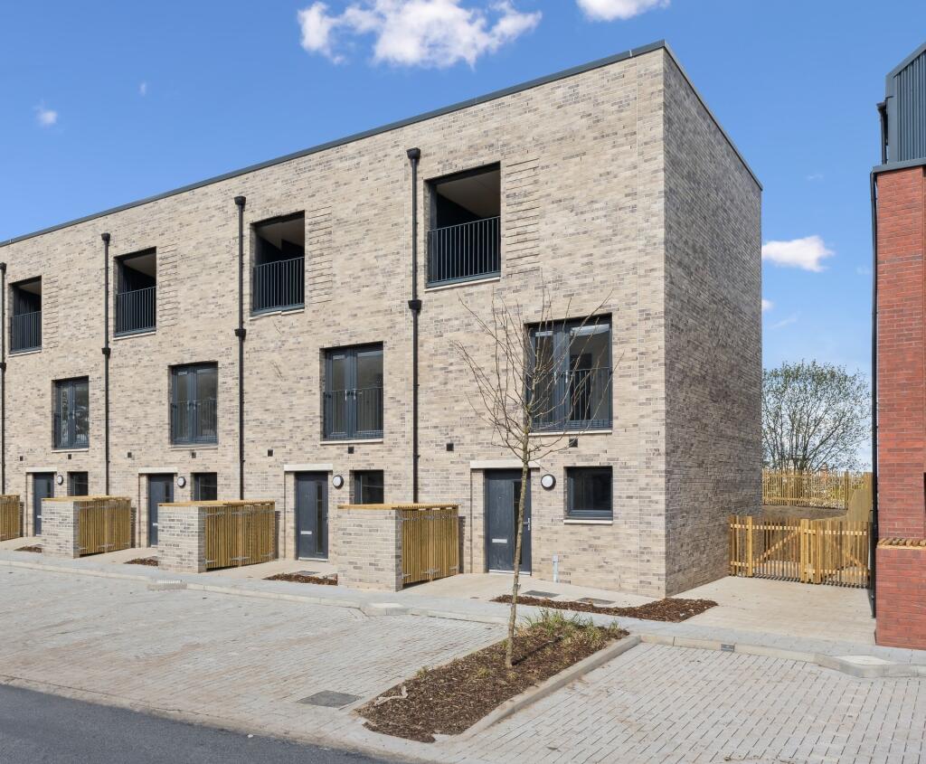 Main image of property: Maltings Wynd, Dundashill, Glasgow, G4 9BF