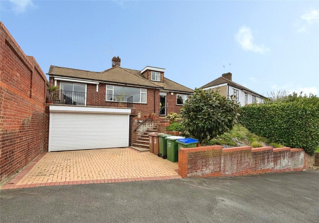 Main image of property: Horsham Road, Bexleyheath, DA6