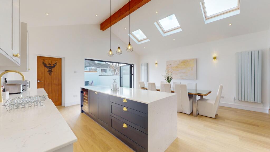 Main image of property: Heol Mabon, Rhiwbina, Cardiff, CF14