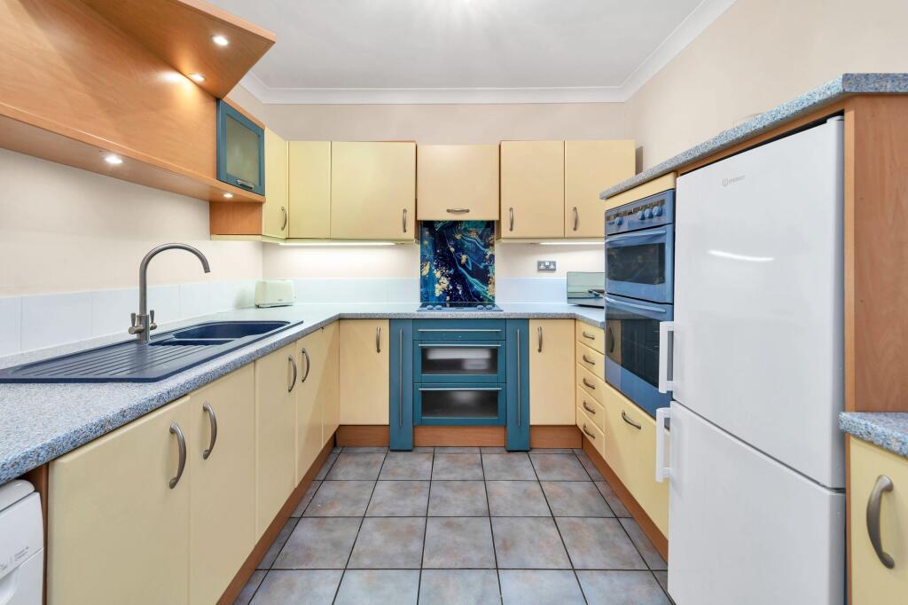 Apartment in Stevenage - View 2