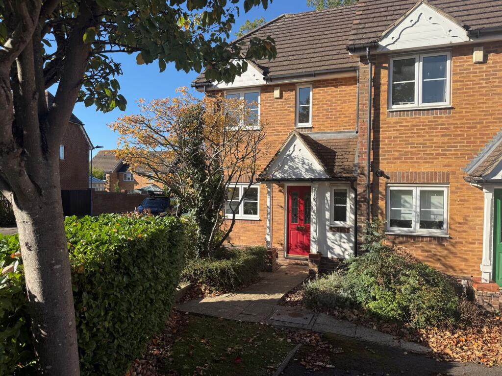 Main image of property: Lyon Oaks, Warfield, RG42