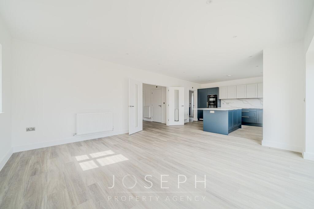House in Babergh, East Bergholt - View 5
