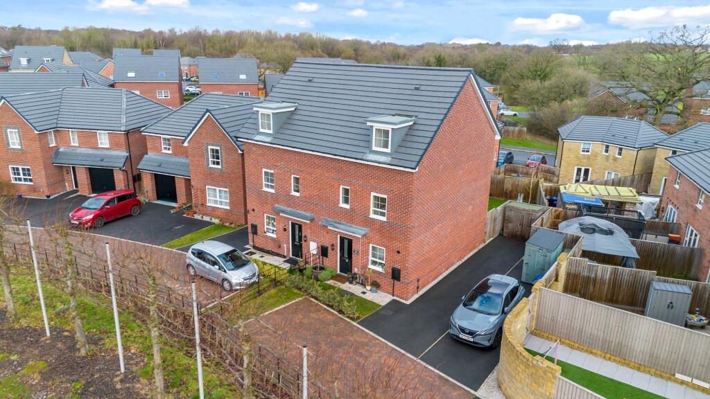 Main image of property: Honeygold Vale, Appleton, WA4