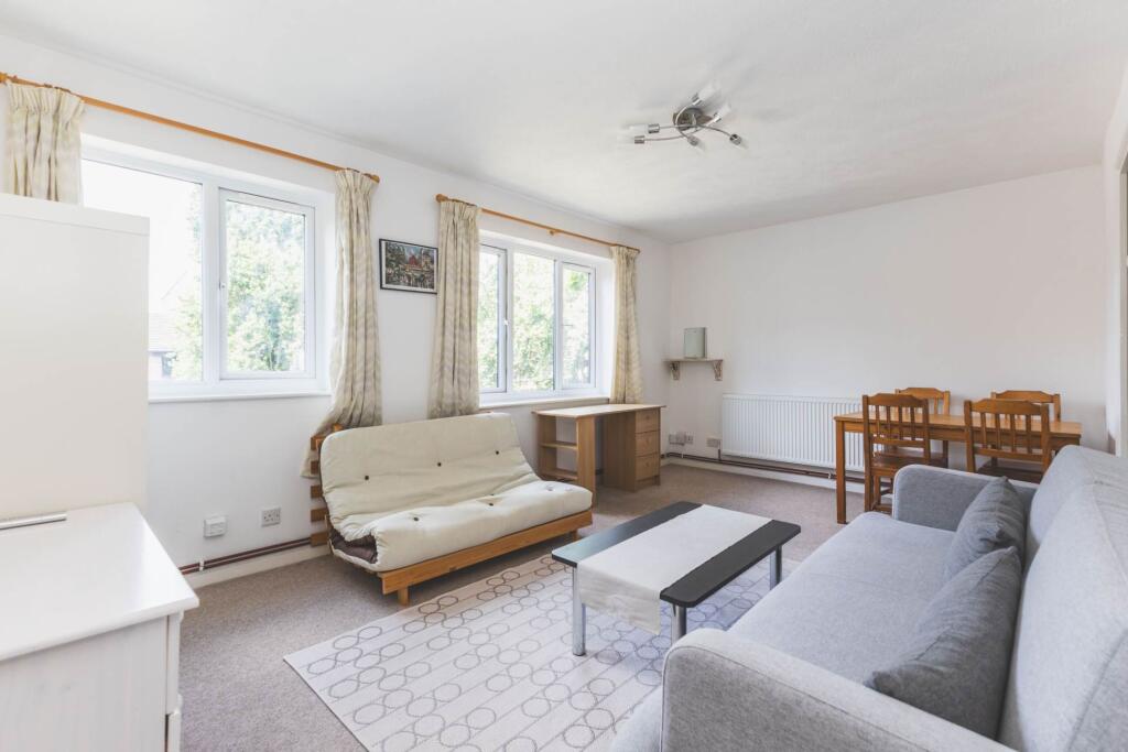 Apartment in London - View 2