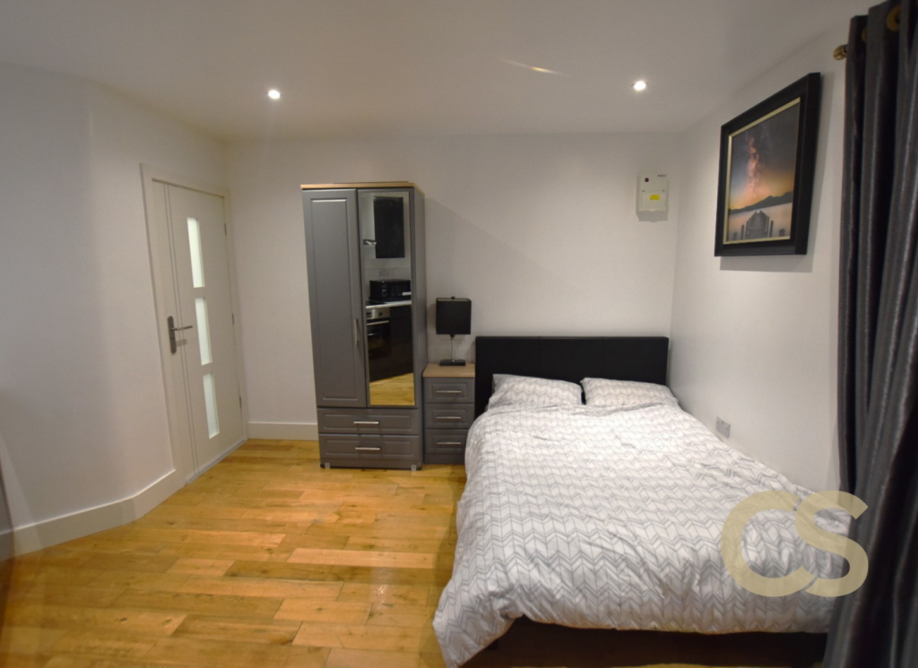 Main image of property: The Annex, Franklin Avenue, Cheshunt, Hertfordshire, EN7 5DX