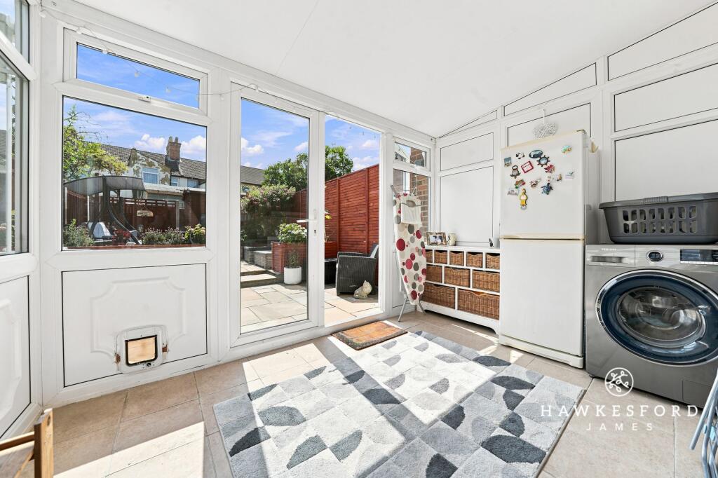 House in Swale, Grove Park, Milton Regis - More