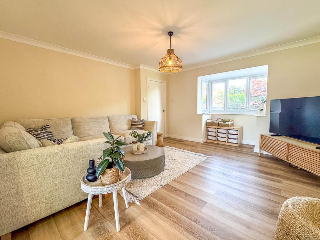 Ashbourne Avenue, Douglas, Isle Of Man photo 4
