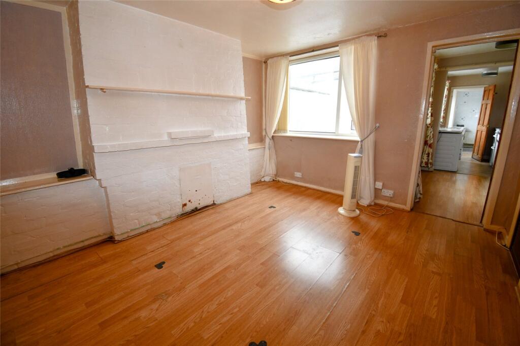 House in Birkenhead, Lower Tranmere - View 4