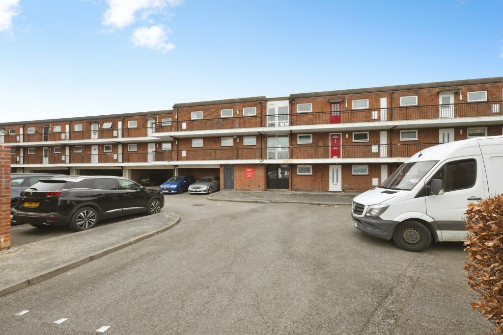 Main image of property: Chaucer Way, Hoddesdon