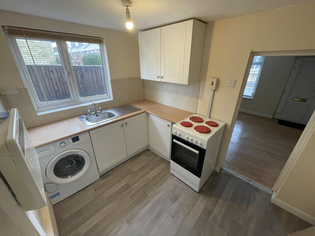 House in South Kesteven, Bourne - More