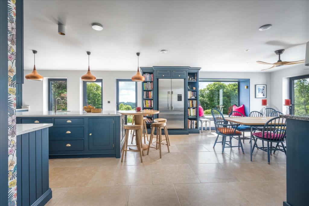 House in Guildford - View 3