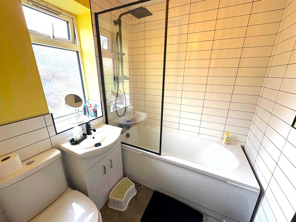 Additional image 11 of Poplar Avenue, Horton Bank Top, Bradford