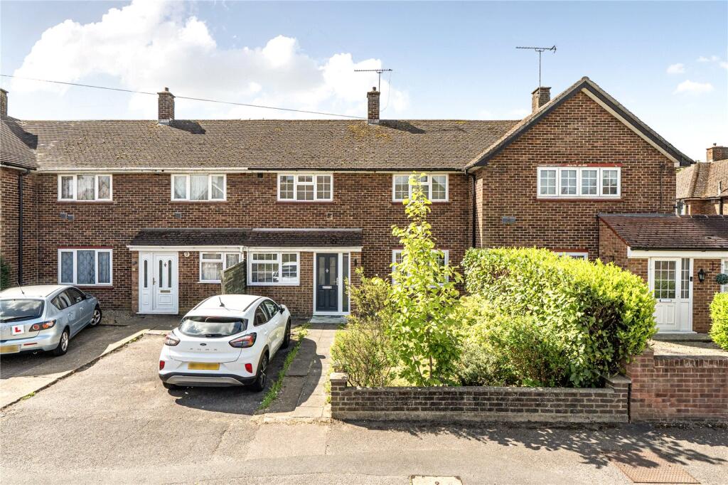 2-bed terraced on Clyde Road, Staines-upon-Thames, Surrey, TW19, £425,000