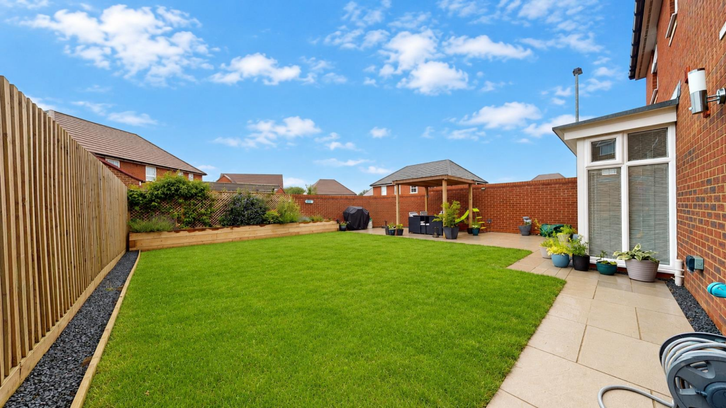 Read Loke, Eaton Leys, Milton Keynes - View 3