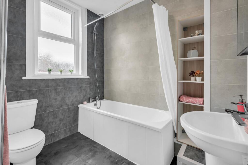 Apartment in Leeds - More