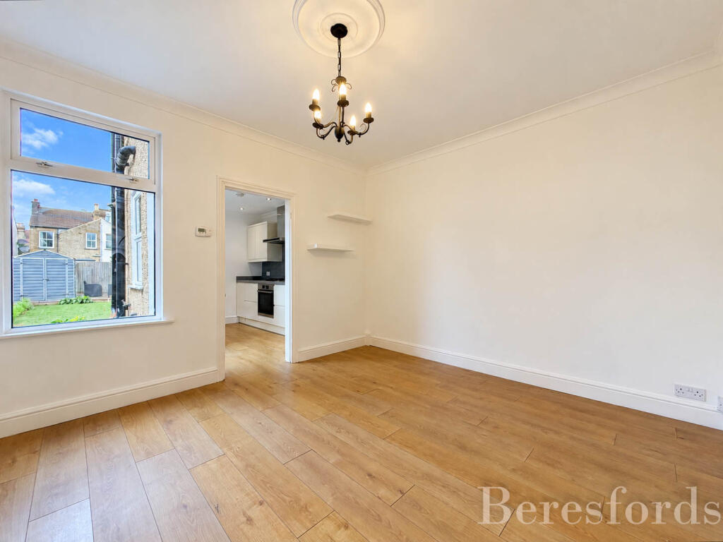 House in Romford - View 3