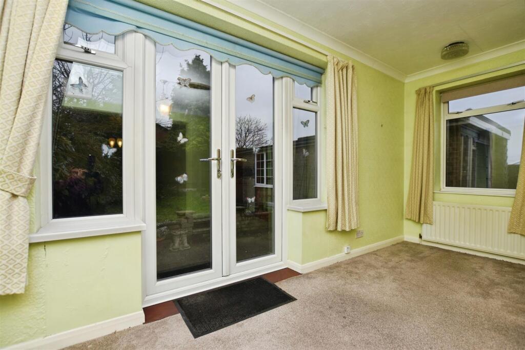 Hall Road, Sproatley photo 3