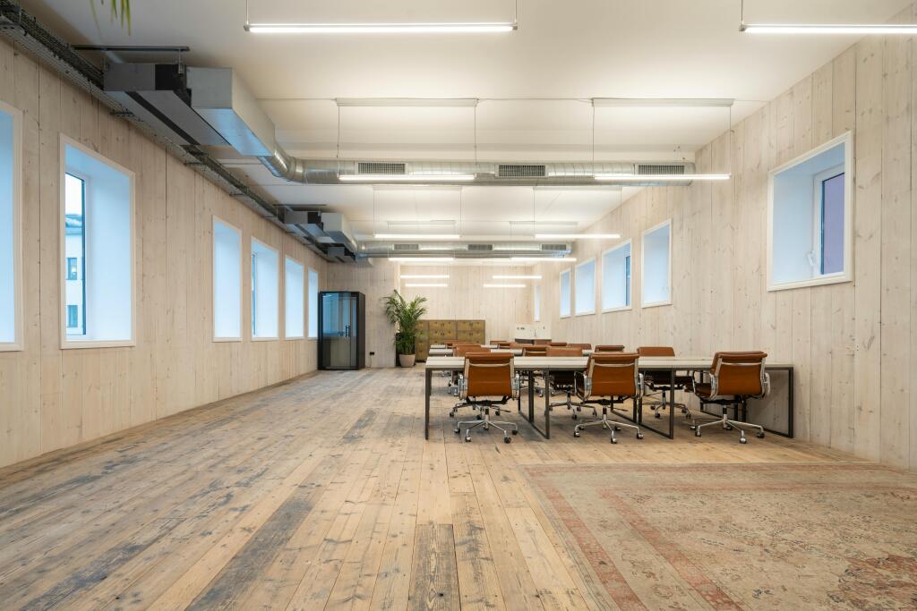 3rd Floor Rear