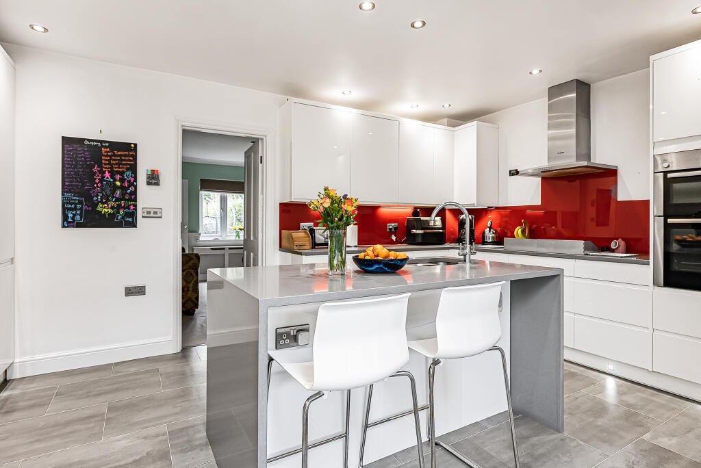 Additional image 11 of White Horse Lane, Burnham Green, AL6